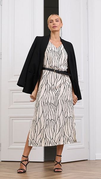 Фото sarafan-maksi-letnij-pramoj-04 товару Сарафан максі літній прямий0 Фото sarafan-maksi-letnij-pramoj-04 товару Сарафан максі літній прямий0