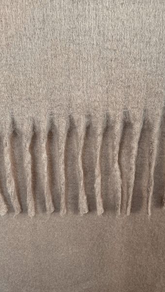 Фото sarf-s-dredami-kapucinovyj-02 товару Шарф з дредами капучиновий Фото sarf-s-dredami-kapucinovyj-02 товару Шарф з дредами капучиновий