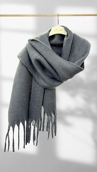 Фото sarf-s-dredami-seryj-01 товару Шарф з дредами сірий