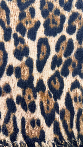 Фото sarf-zenskij-leopardovyj-bezevyj-02 товару Шарф жіночий леопардовий бежевий