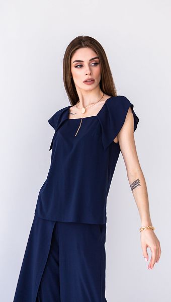 Фото sinij-top-na-bretelah-s-rusami-02 товара Синий топ на бретелях с рюшами0