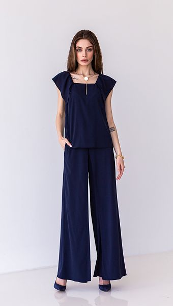 Фото sinij-top-na-bretelah-s-rusami-04 товара Синий топ на бретелях с рюшами0