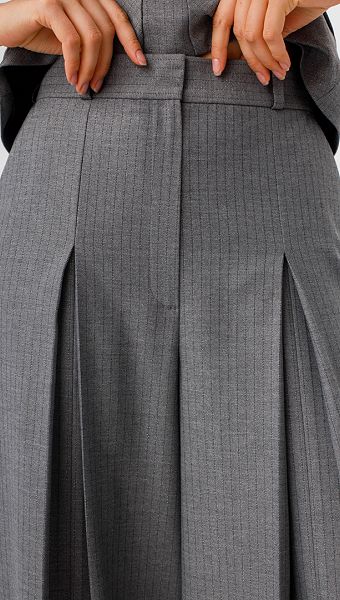 Фото sirokie-bruki-v-polosku-serye-03 товару Широкі брюки в полоску сірі0