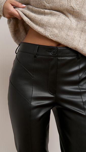 Фото stany-iz-ekokozi-zauzennye-cernye-4 товара Штаны из экокожи зауженные чёрные0