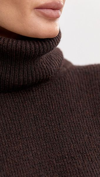 Фото sviter-trikotaznyj-sokoladnyj-04 товару Светр трикотажний шоколадний0