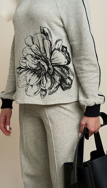 Фото svitsot-s-printom-seryj-melanz-5 товару Світшот з принтом сірий меланж0