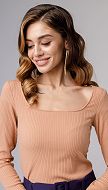 Фото top-s-kvadratnym-vyrezom-karamelnyj-02 товара Топ с квадратным вырезом карамельный0