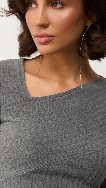 Фото top-trikotaznyj-s-asimmetricnym-vyrezom-06 товару Топ трикотажний з асиметричним вирізом0