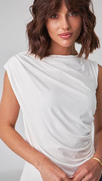 Фото top-trikotaznyj-s-drapirovkoj-molocnyj-05 товару Топ трикотажний з драпіровкою молочний0 Фото top-trikotaznyj-s-drapirovkoj-molocnyj-05 товару Топ трикотажний з драпіровкою молочний0