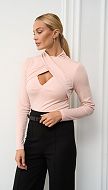 Фото top-trikotaznyj-s-vyrezom-pudrovyj-4 товару Топ трикотажний з вирізом пудровий0
