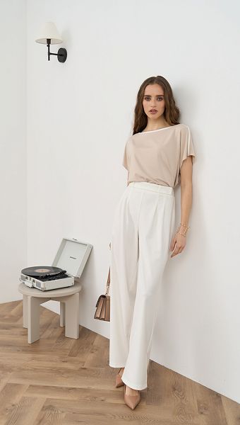 Фото top-zenskij-bezevyj-s-kantom-02 товара Топ женский бежевый с кантом.0