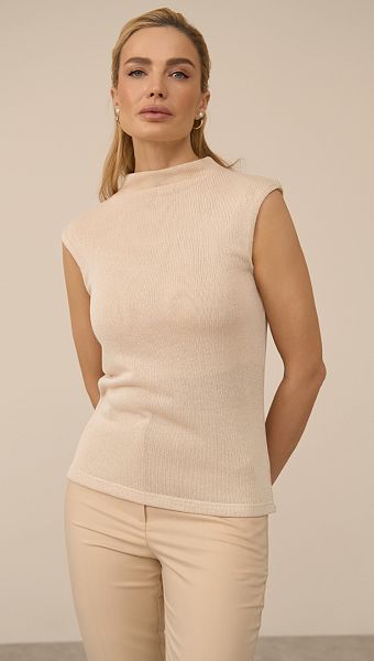 Фото top-zenskij-trikotaznyj-slivocnyj-01 товару Топ жіночий трикотажний вершковий0