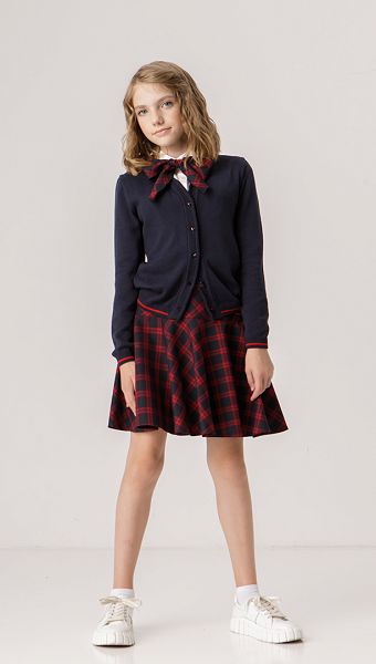 Фото trikotaznaa-kofta-dla-devocki-sinaa-s-krasnym-kant-03 товара Трикотажная кофта для девочки синяя с красным кант0