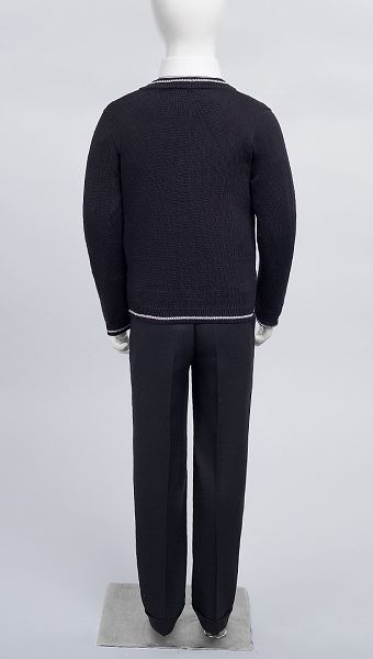 Фото trikotaznaa-kofta-dla-malcika-cernaa-s-serym-kantom-02 товару Трикотажна кофта для хлопчика чорна з сірим кантом0