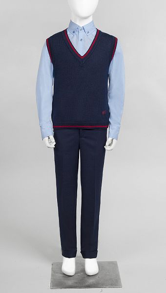 Фото trikotaznyj-zilet-sinij-s-krasnym-kantom-01 товару Трикотажний жилет синій з червоним кантом0 Фото trikotaznyj-zilet-sinij-s-krasnym-kantom-01 товару Трикотажний жилет синій з червоним кантом0