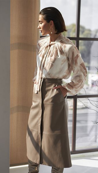 Фото ubka-iz-ekokozi-midi-kapucino-04 товару Спідниця з екошкіри міді капучіно0 Фото ubka-iz-ekokozi-midi-kapucino-04 товару Спідниця з екошкіри міді капучіно0