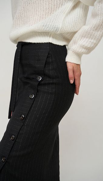 Фото ubka-iz-sersti-cernaa-02 товара Юбка из шерсти чёрная0 Фото ubka-iz-sersti-cernaa-02 товара Юбка из шерсти чёрная0