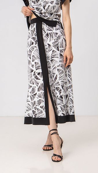 Фото ubka-midi-belaa-s-printom-03 товару Спідниця міді біла з принтом0 Фото ubka-midi-belaa-s-printom-03 товару Спідниця міді біла з принтом0