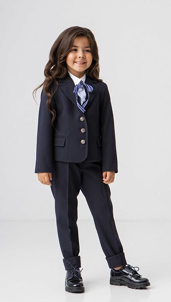 Фото zaket-dla-devocki-klassiceskij-14 товару Жакет для дівчинки класичний1 Фото zaket-dla-devocki-klassiceskij-14 товару Жакет для дівчинки класичний1