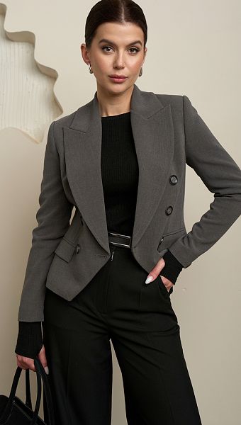 Фото zaket-dvuhbortnyj-seryj-11 товару Жакет двобортний сірий0 Фото zaket-dvuhbortnyj-seryj-11 товару Жакет двобортний сірий0