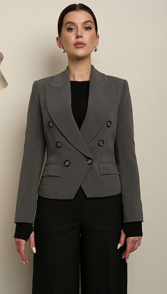 Фото zaket-dvuhbortnyj-seryj-14 товару Жакет двобортний сірий0 Фото zaket-dvuhbortnyj-seryj-14 товару Жакет двобортний сірий0