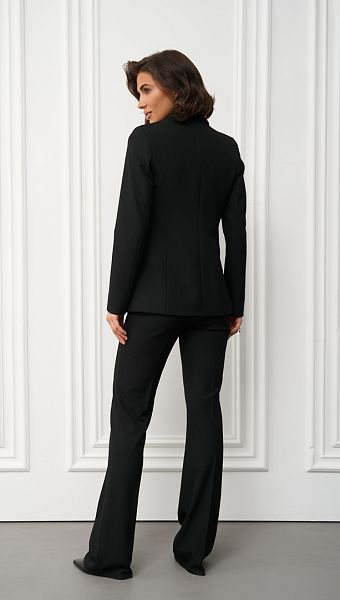 Фото zaket-zenskij-bazovyj-cernyj-4 товара Жакет женский базовый чёрный0