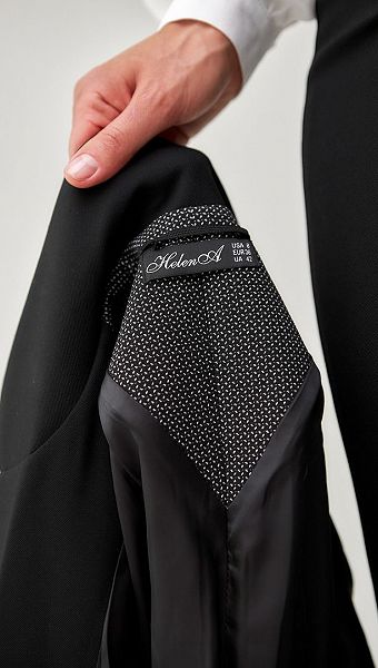 Фото zaket-zenskij-bazovyj-cernyj-7 товара Жакет женский базовый чёрный0