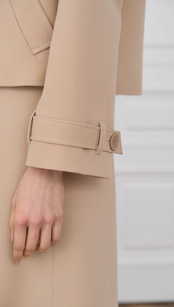 Фото zaket-zenskij-pramoj-bezevyj-05 товару Жакет жіночий прямий бежевий0