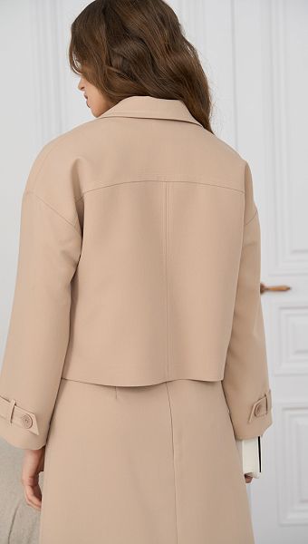 Фото zaket-zenskij-pramoj-bezevyj-07 товару Жакет жіночий прямий бежевий0