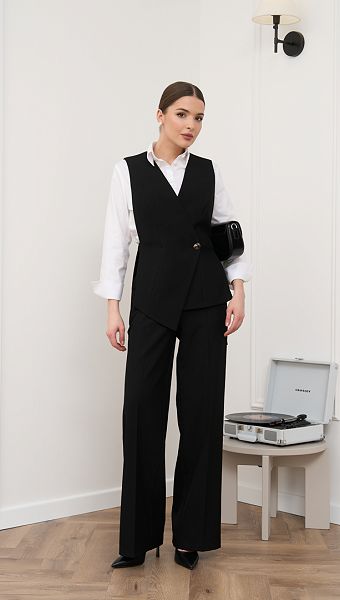 Фото zilet-s-remnami-cernyj-04 товара Жилет с ремнями черный0