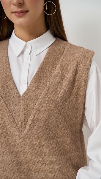 Фото zilet-trikotaznyj-karamelnyj-05 товару Жилет трикотажний карамельний0 Фото zilet-trikotaznyj-karamelnyj-05 товару Жилет трикотажний карамельний0