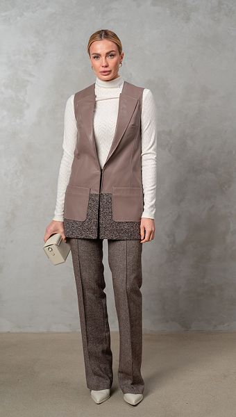 Фото zilet-udlenennyj-iz-ekokozi-2 товару Жилет подовжений з екошкіри0