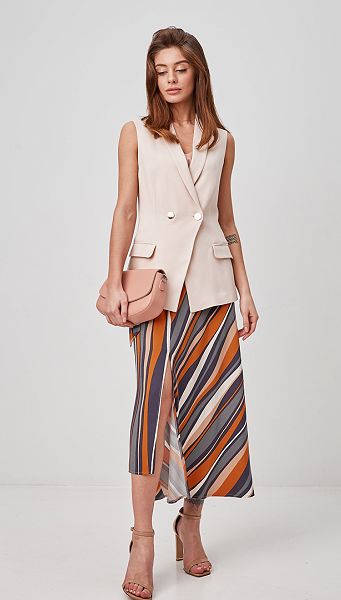 Фото zilet-zenskij-letnij-pudrovyj-07 товара Жилет женский летний пудровый Фото zilet-zenskij-letnij-pudrovyj-07 товара Жилет женский летний пудровый