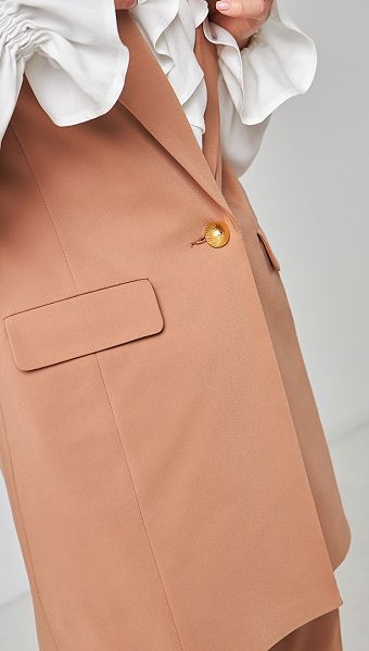 Фото zilet-zenskij-udlinennyj-karamelnyj-05 товара Жилет женский удлиненный карамельный0 Фото zilet-zenskij-udlinennyj-karamelnyj-05 товара Жилет женский удлиненный карамельный0