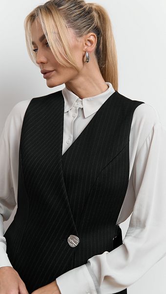 Фото zilet-zenskij-v-polosku-cernyj-03 товару Жилет жіночий в смужку чорний0 Фото zilet-zenskij-v-polosku-cernyj-03 товару Жилет жіночий в смужку чорний0