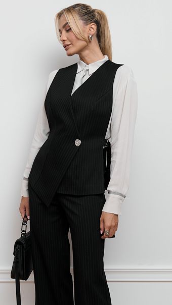 Фото zilet-zenskij-v-polosku-cernyj-04 товару Жилет жіночий в смужку чорний0 Фото zilet-zenskij-v-polosku-cernyj-04 товару Жилет жіночий в смужку чорний0